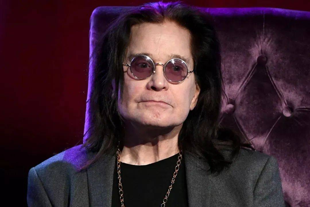 “活传奇”去世!17天前还在开演唱会……