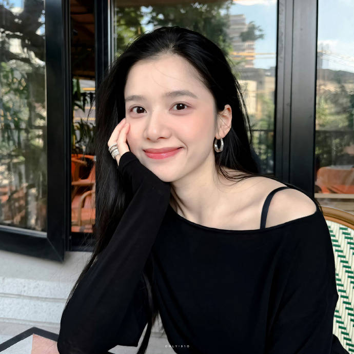 从“白幼瘦”到“气血感”,审美标准终于“健康”了?