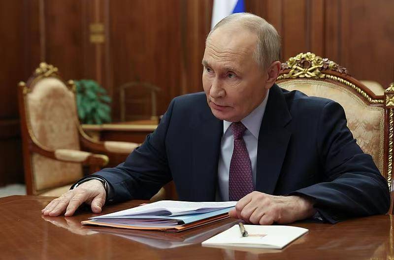 三方会晤结束，普京拒绝在美签字，不怕当场被逮捕？中方已做好准备