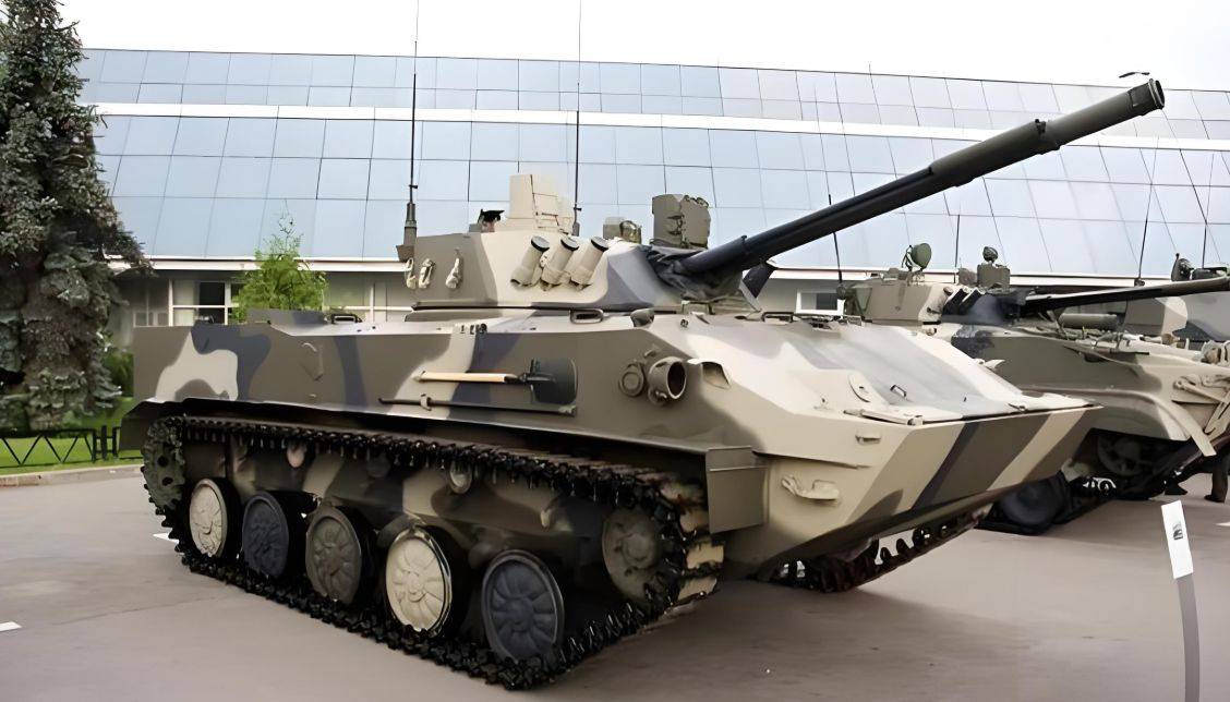 完成统一大业从天而降的神兵：解放军的空降装备已登上世界之巅