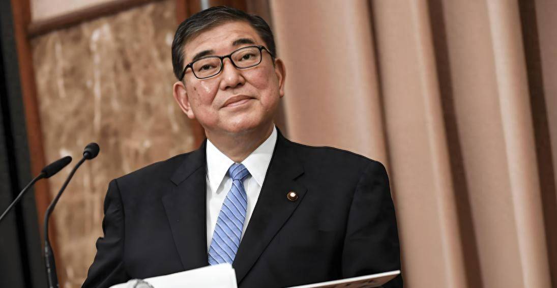 高市早苗出局，党内政变开始！石破茂傻眼：日本这烂局最终还是得他来收拾