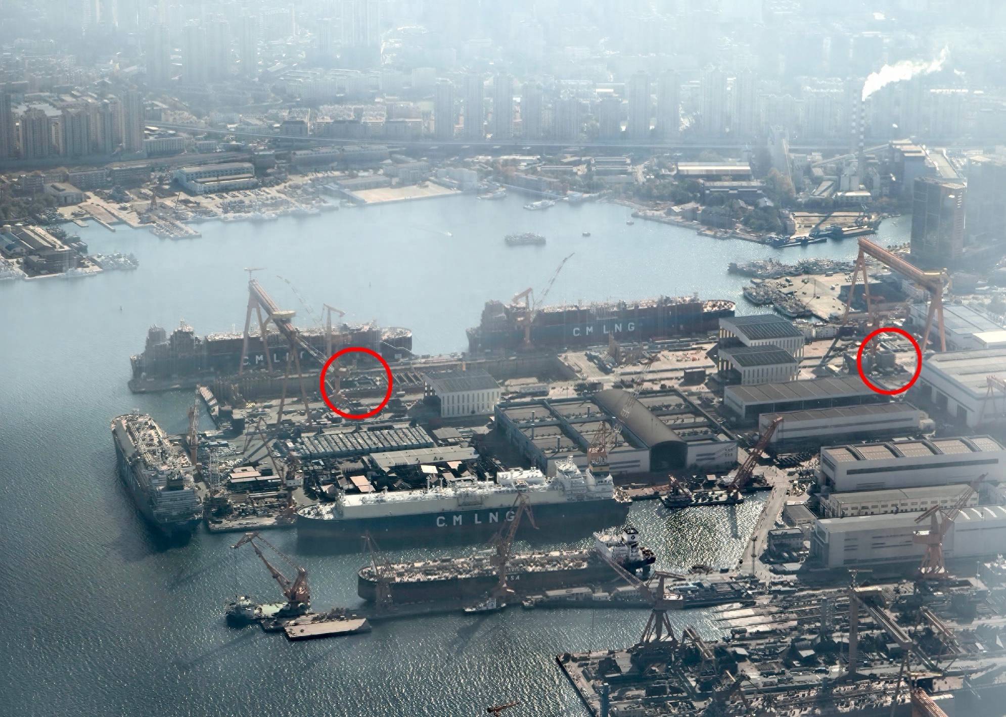 大连船厂高清照有了!南北船厂齐开工,核常并行显神威