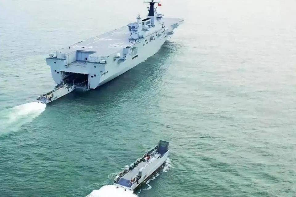官泄！国产某无人机航母已悄悄服役！中国航母数量已不可查？
