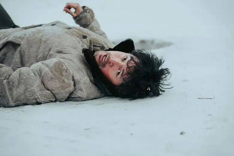 新片《三滴血》票房口碑均失利，电视巨星胡歌的电影大男主之路为何不太顺？