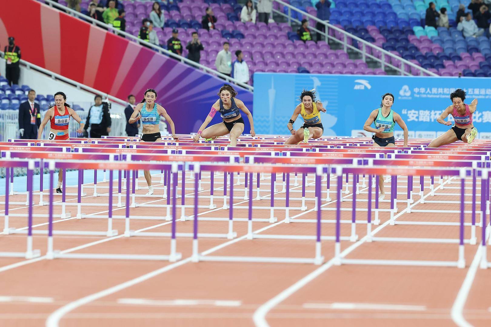 吴艳妮谈全运会决赛失金:这场比赛三人破13秒,对中国女子100米栏是个激励