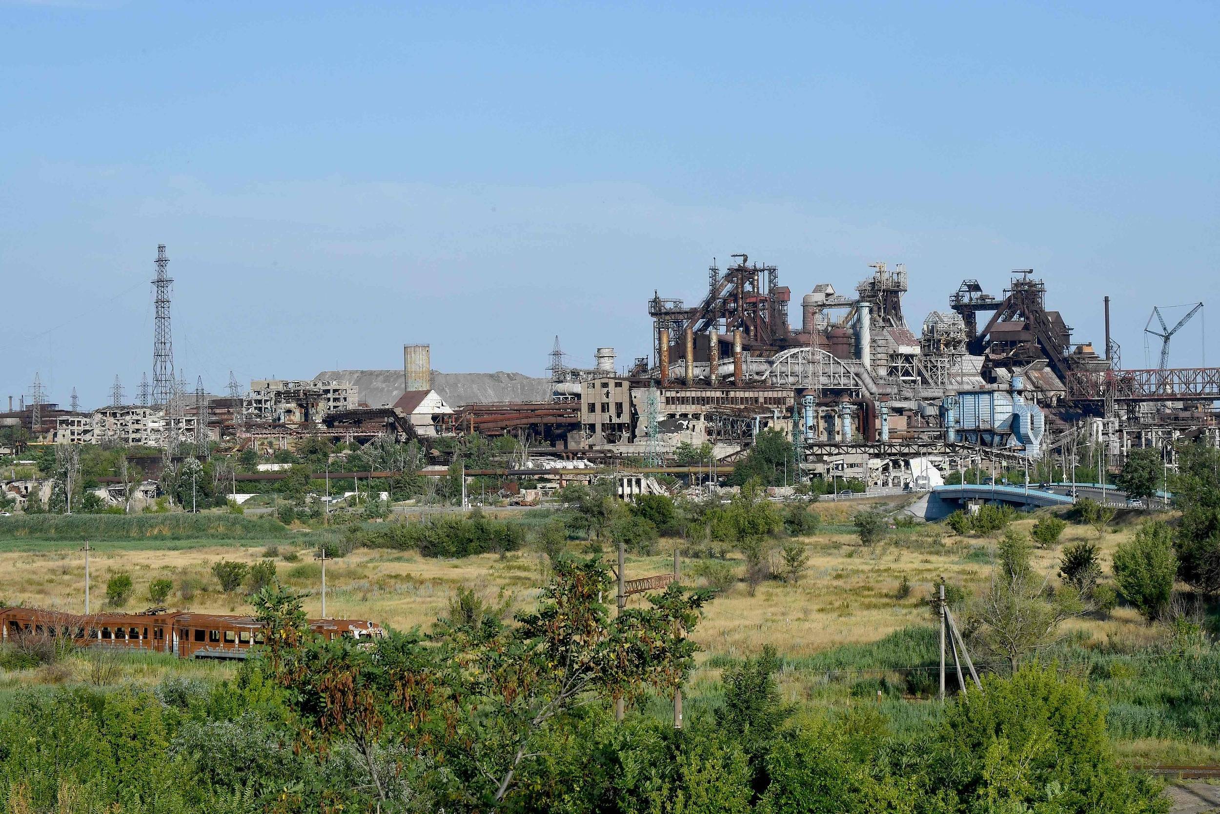 乌克兰割让更多领土、裁军一半，特朗普已批准新俄乌和平计划