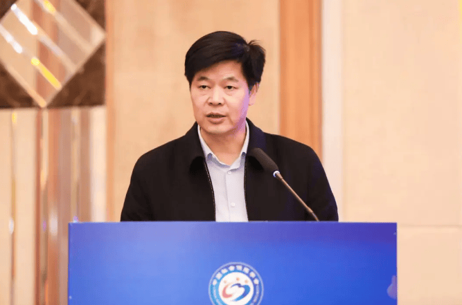 民盟中央副主席谈养老制度公平性：养老金不是为高收入者“锦上添花” 是为低收入者“雪中送炭”